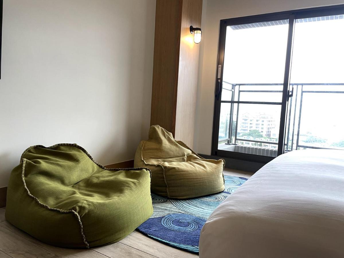 Discovery Hotel Magong Esterno foto