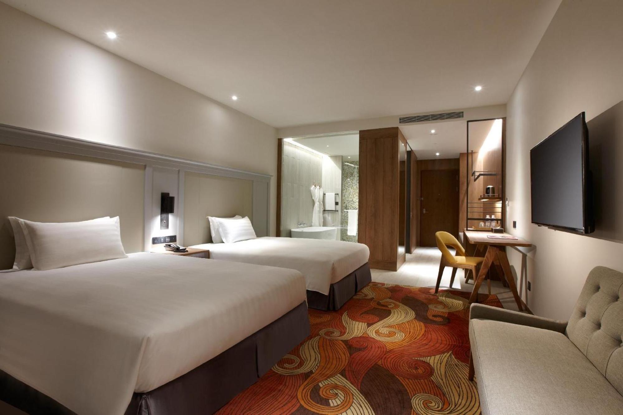 Discovery Hotel Magong Esterno foto