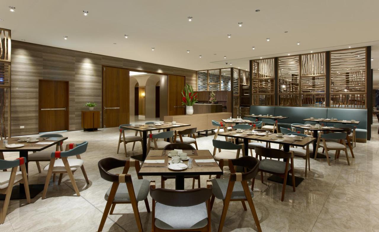 Discovery Hotel Magong Esterno foto