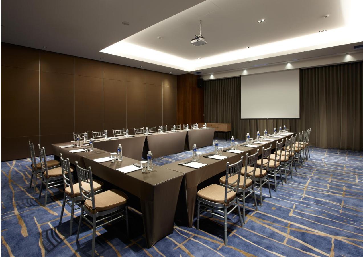 Discovery Hotel Magong Esterno foto