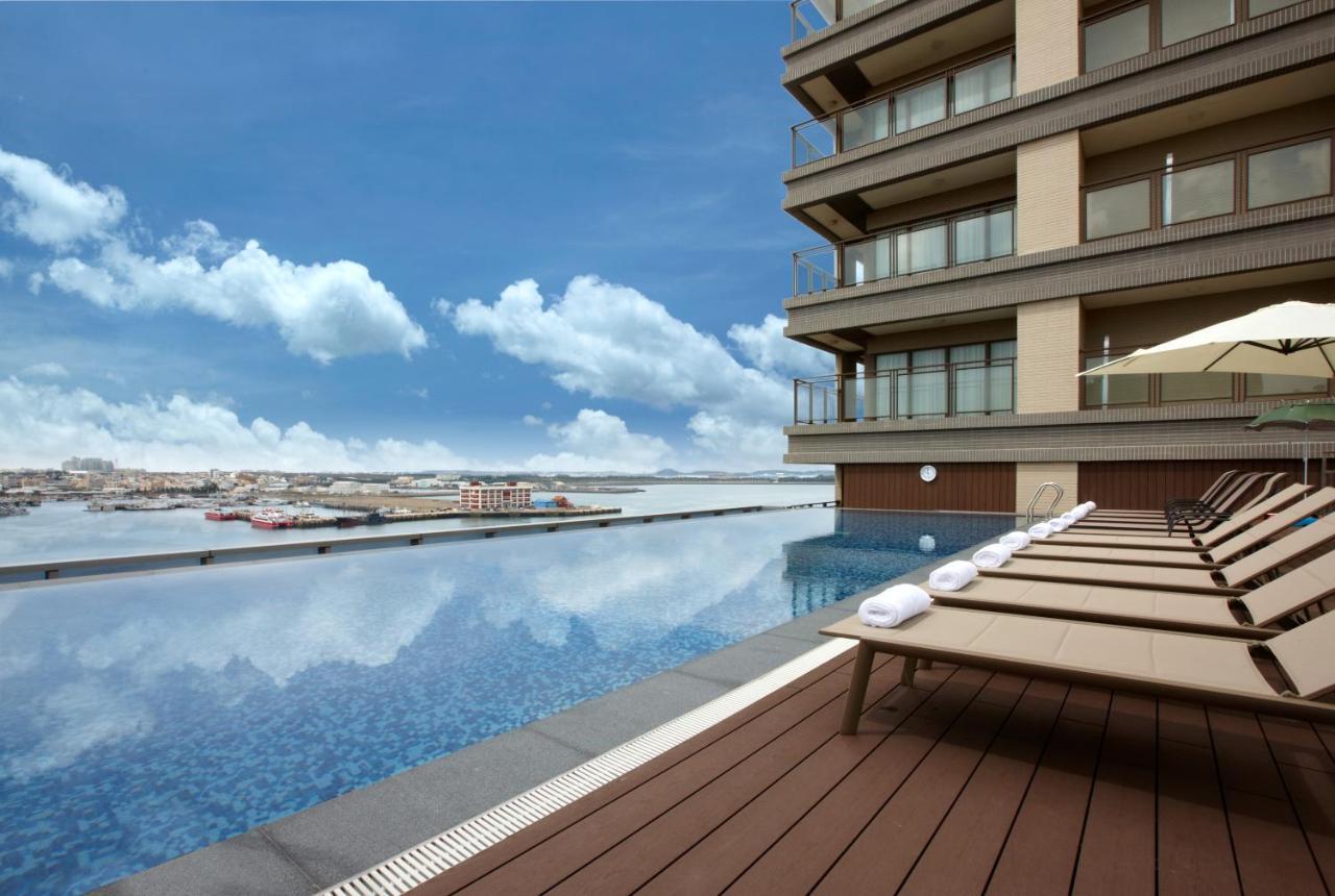 Discovery Hotel Magong Esterno foto